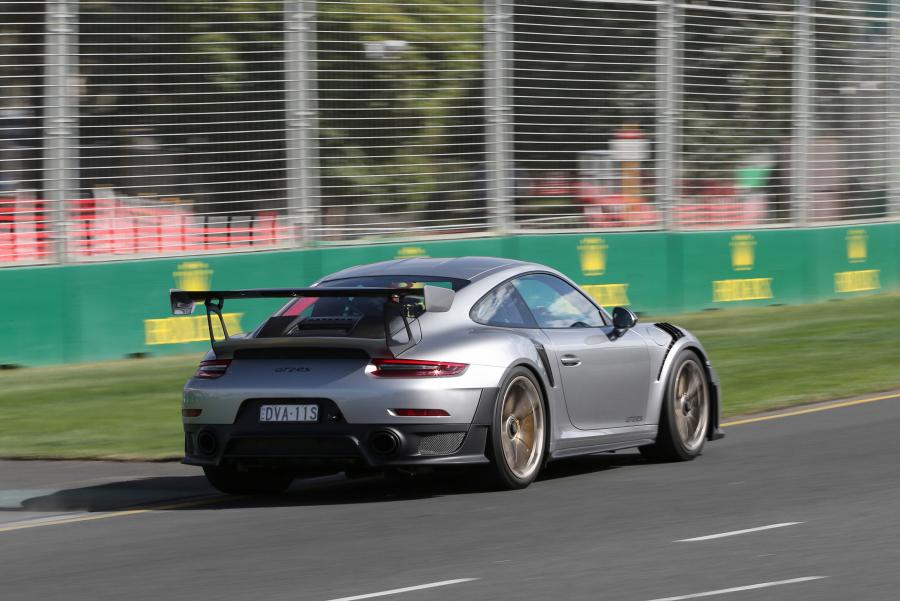  Porsche 911 GT2 RS (991) 2018 года  (AU) (фото 22 из 38)
